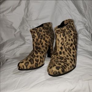 Cute leopard print ankle boots